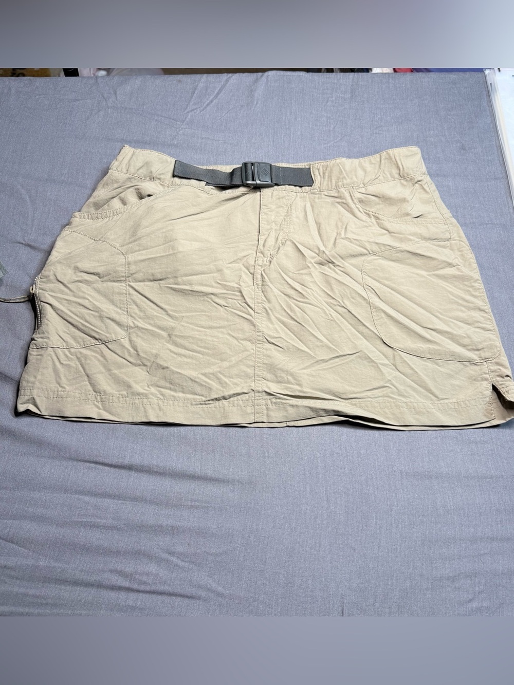 Columbia Khaki/Tan Outdoor Skirt with Integrated Belt